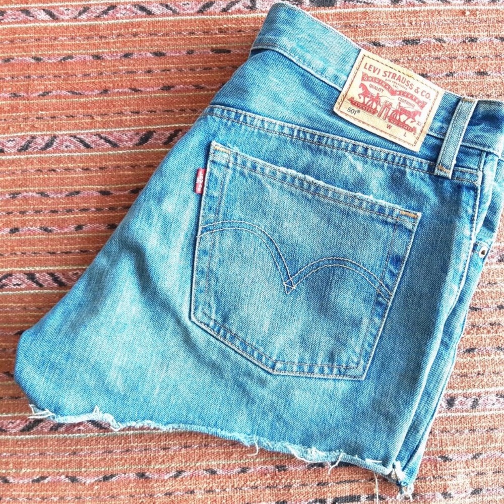 501 Levi’s High Waisted Shorts